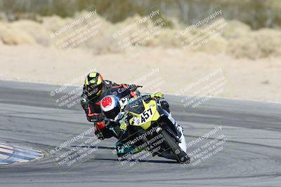 media/Dec-07-2025-CVMA (Sun) [[3e7d2de5dc]]/Race 9-Formula UL Shootout/